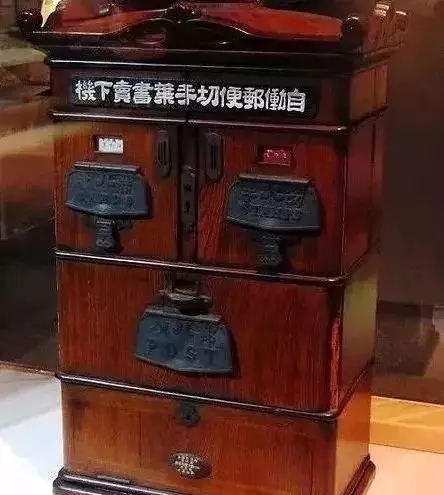 全世界的自助售货机都在卖啥?